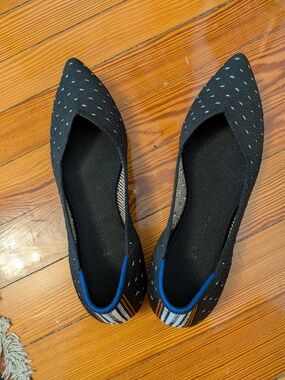 Rothy's Black Pointed Toe Women's Flats with Subtle Stitch Detailing